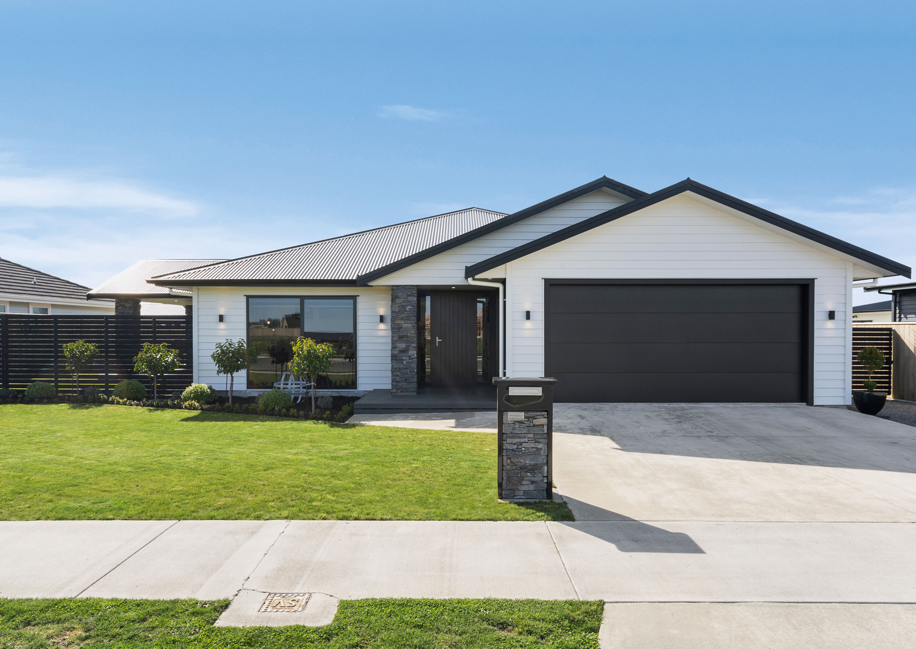 Cleanline Building - House of The Year Gold medal - Street Front